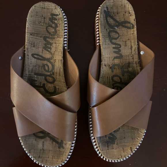 Sam Edelman Tan Cross-Strap Sandals - Picture 1 of 4